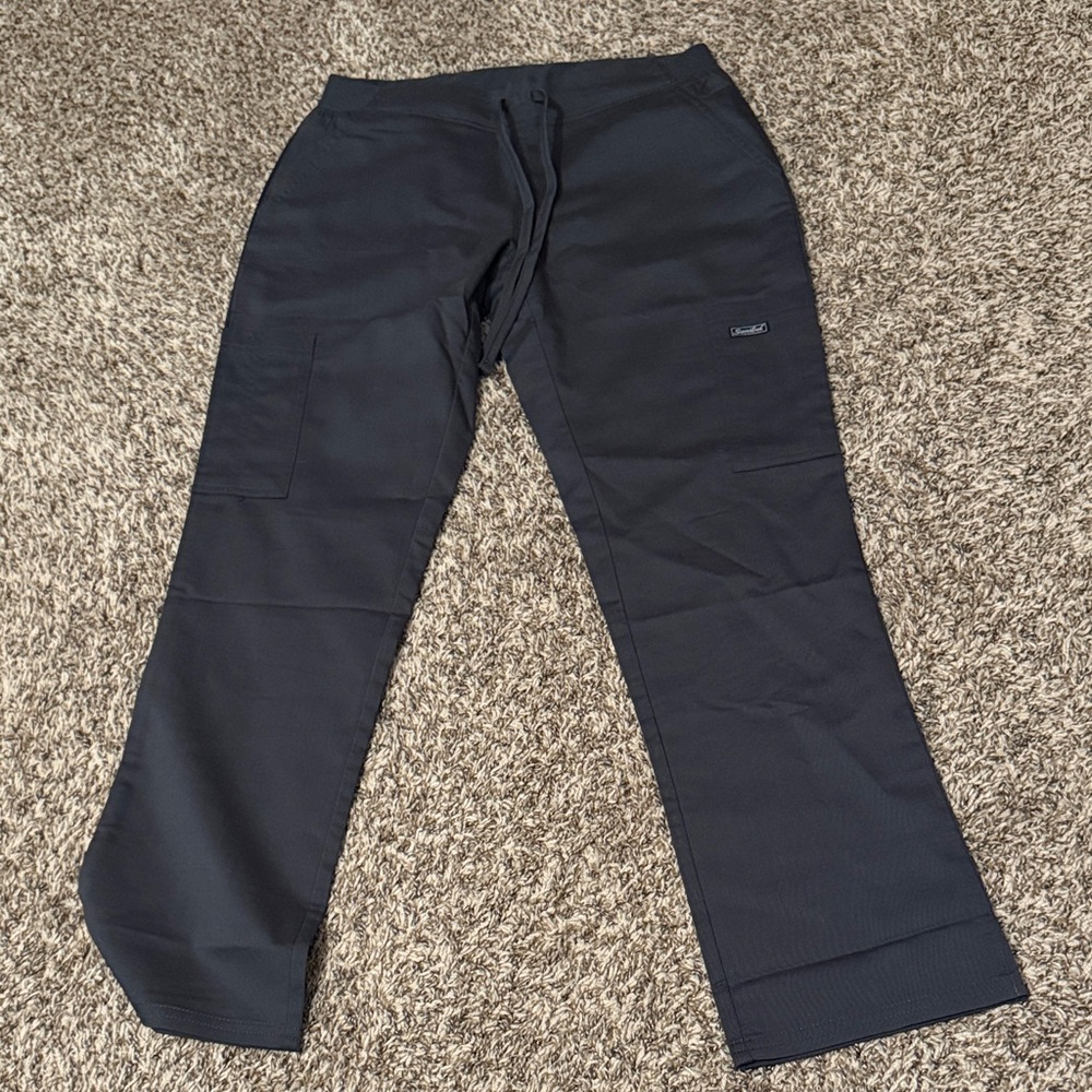 Women’s gray scrub set